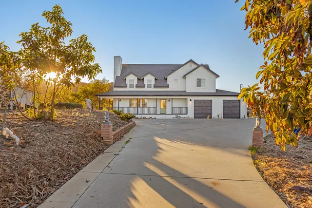 Avocado Bliss Retreat