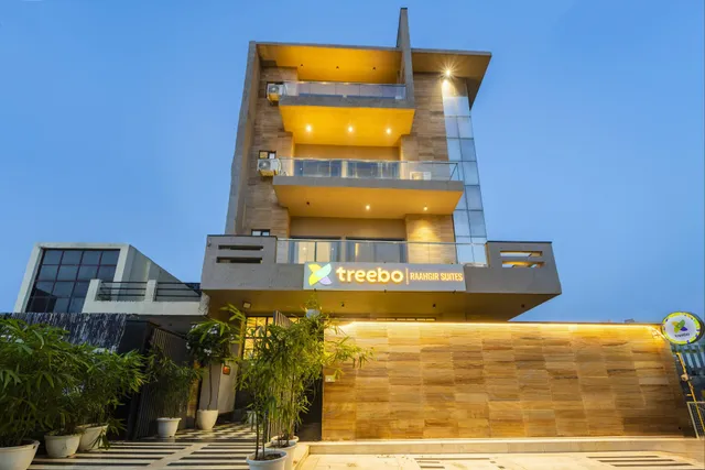 Treebo Raahgir Suites
