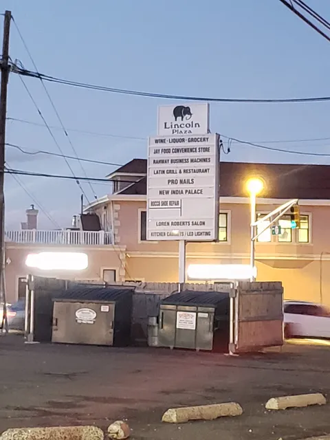Lincoln Plaza