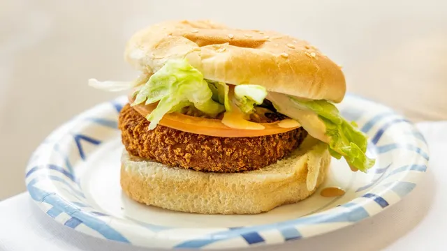 萌堡莱MBL&Q burger (法拉盛店）