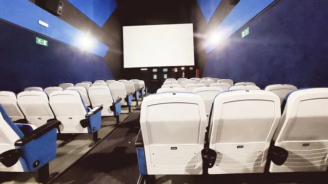 Los Arcos Cinema