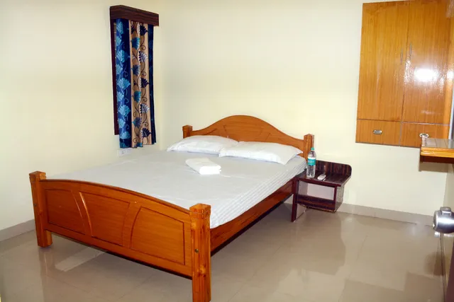 Yas Residency Mayiladuthurai