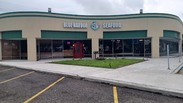 BLUE HARBOR SEAFOOD & MARISCOS