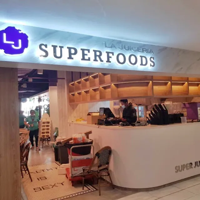 La Juiceria Superfoods • Faber Towers