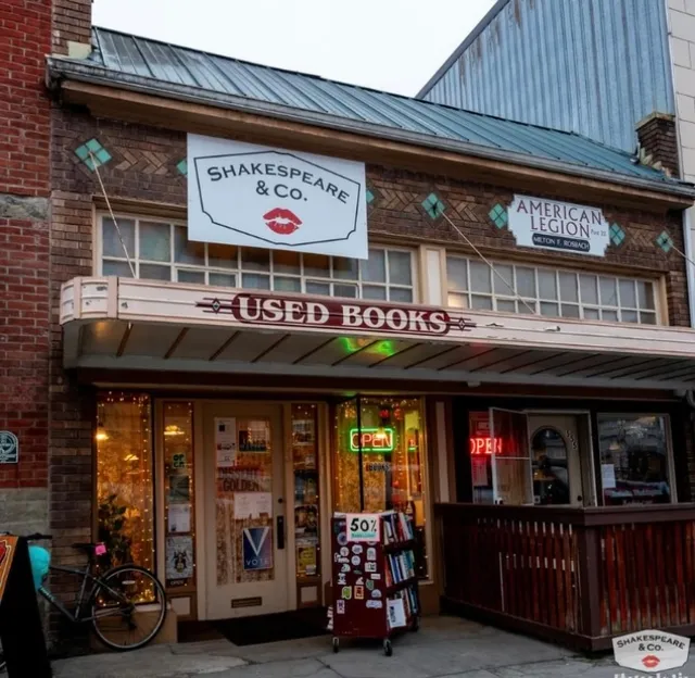 Shakespeare & Company: Used Books