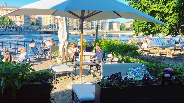 Kerstin & Britt Strömparterren Bar Café Restaurant