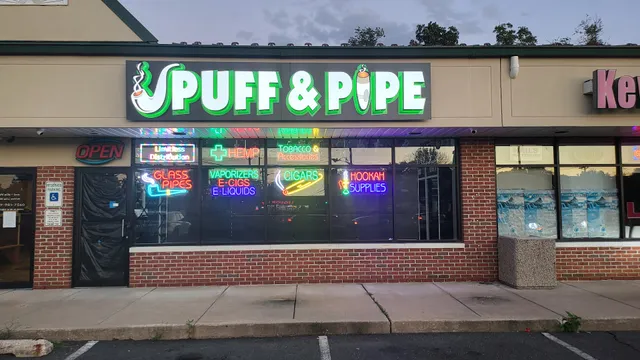 Puff & Pipe | A Smoker's Paradise!