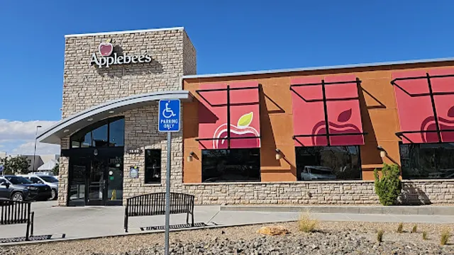 Applebee's Grill + Bar