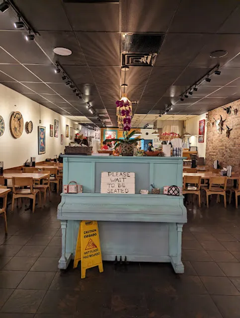 Roosters Tacos & Tequila