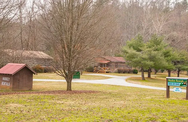 Huskey Cabin Rentals