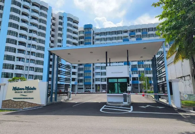 Mutiara Melaka Beach Resort by TZWan