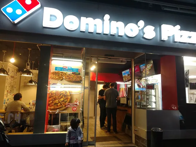 Domino's Pizza Uni