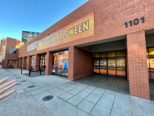 Spirit Halloween