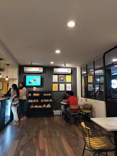 Bhopal Bakehouse and Cafe
