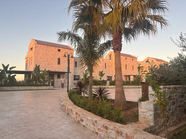 Oinolithos Luxury Villas