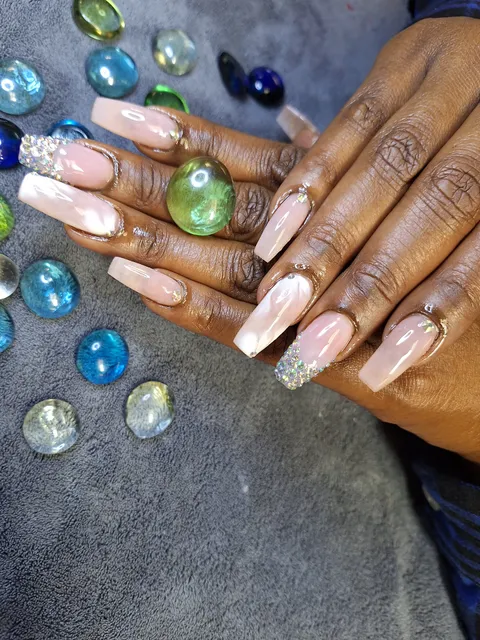 Studio 214 Nails & Beauty