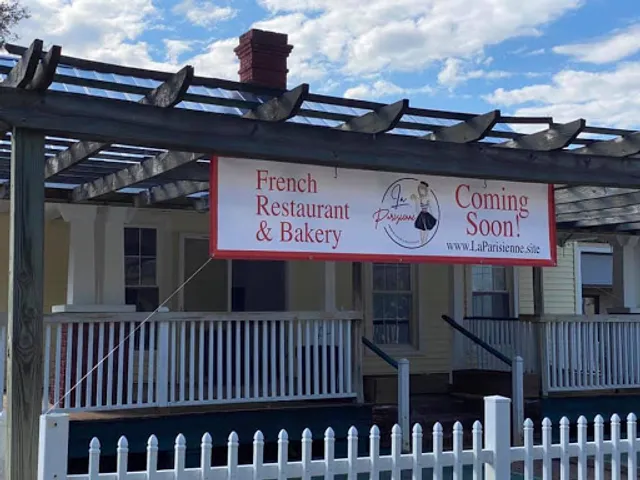 La Parisienne French restaurant and bakery