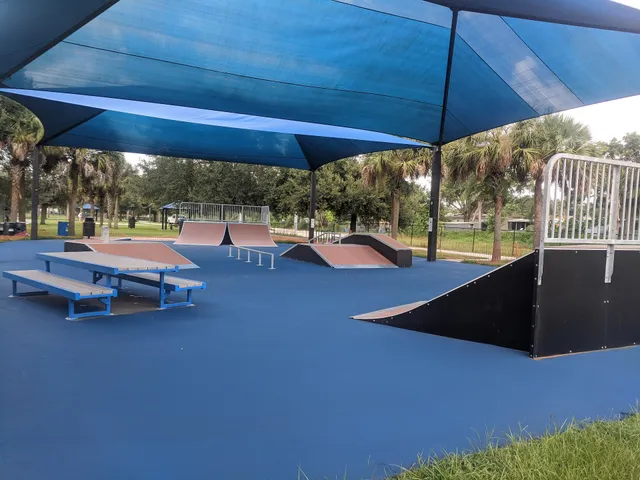 azalea skate parking lot