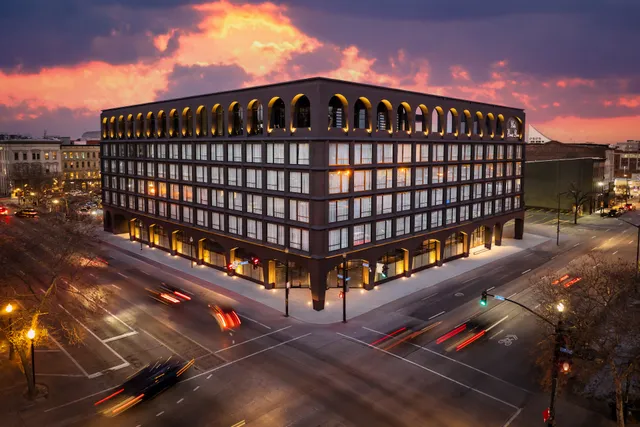 Hotel Bourre Bonne Louisville, Curio Collection by Hilton