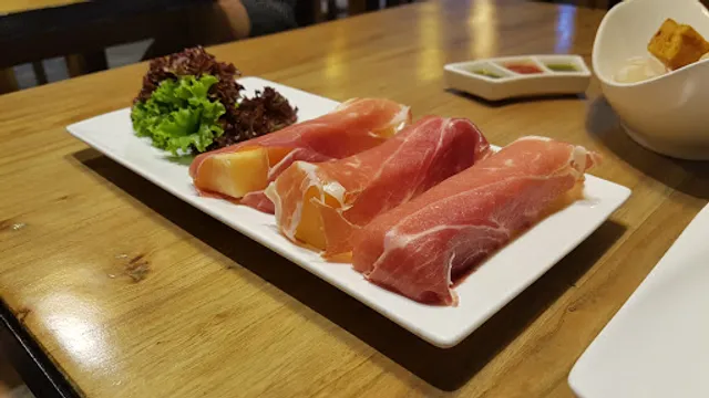 Annie's Italian Restaurant