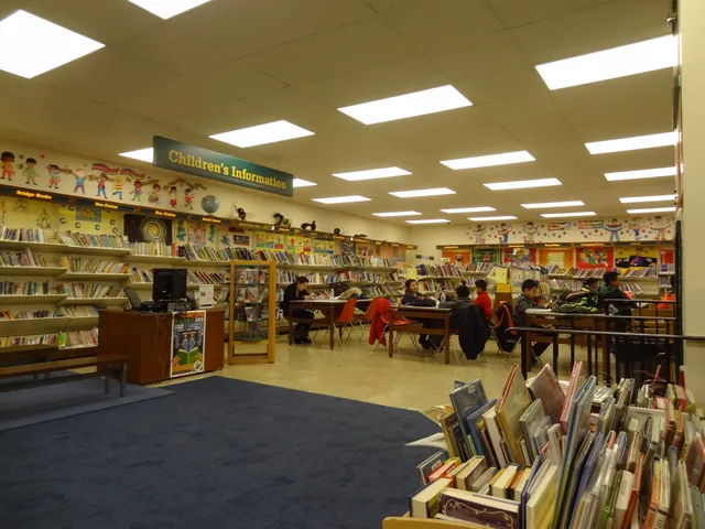 Brooklyn Public Library - Sheepshead Bay Branch