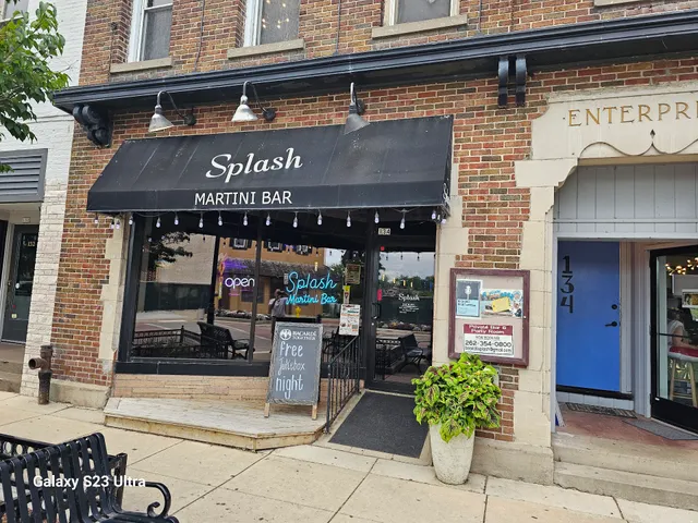 Splash Martini Bar