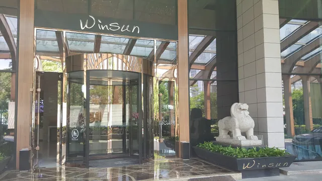 Jinhaihua Exotic Specialty Restaurant