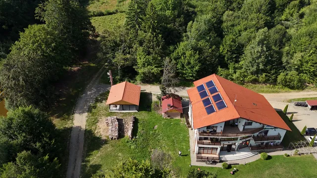 Pensiunea "Casuta din padure"