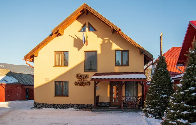 CASĂ DE OASPEȚI