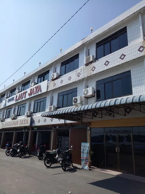 Hotel Laut Jaya Tanjung Pinang Mitra RedDoorz