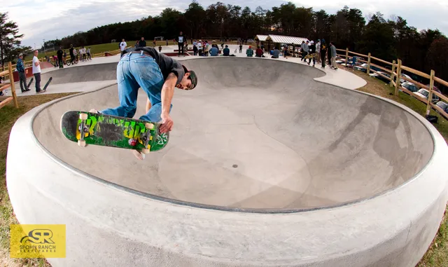 1400 Lake Fairfax Dr