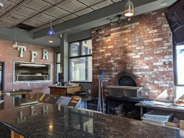 The Final Round Bar & Grill