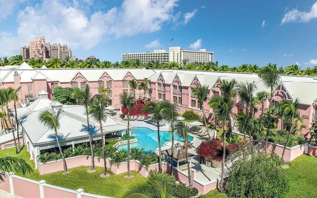 Comfort Suites Paradise Island