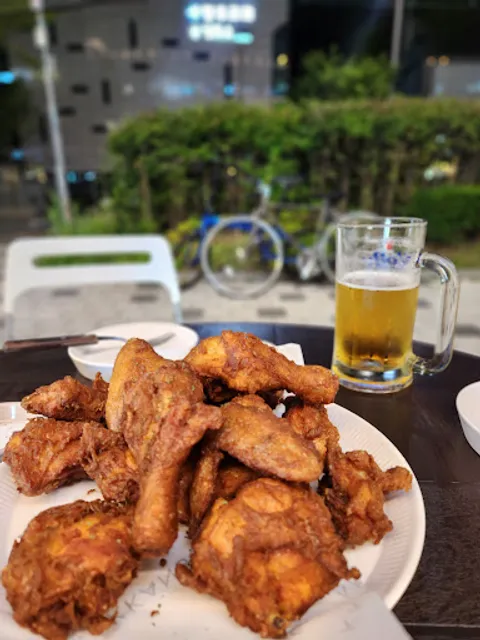 깐부치킨아현점