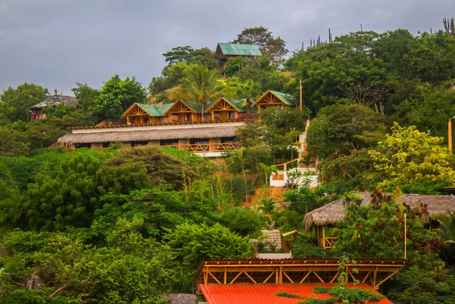 NATIVA BAMBU Ecolodge