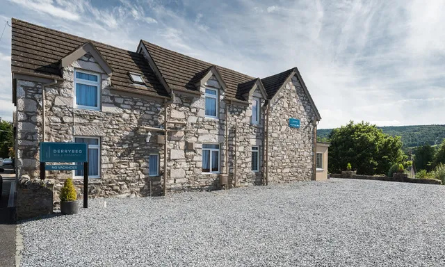 Derrybeg Bed and Breakfast BOOK DIRECT FOR BEST RATES! WE'RE CHEAPER THAN ONLINE TRAVEL AGENTS!