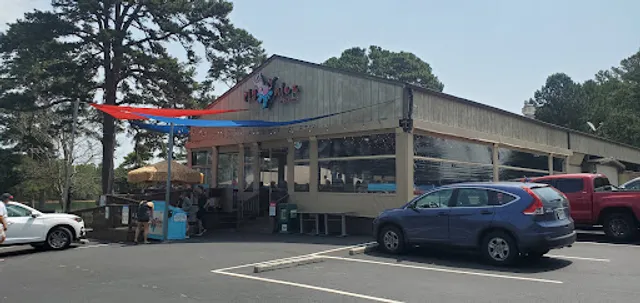 Pig Tales on Lake Lanier