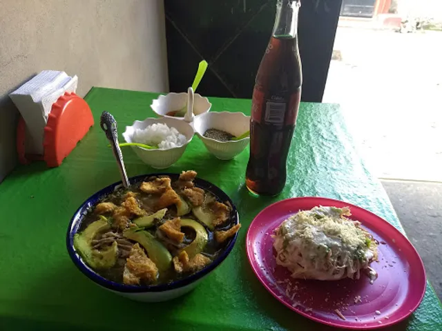 Pozoleria y taquería doña Rosa