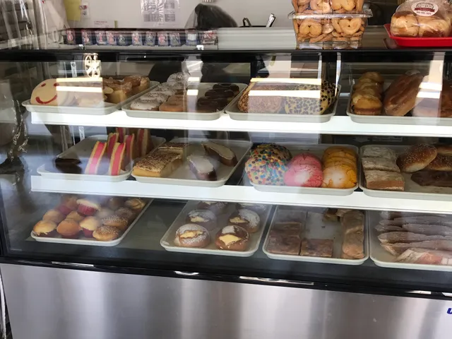 La Familia Bakery