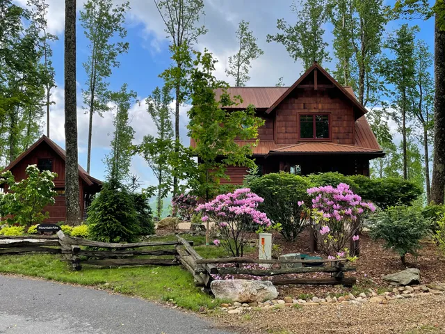 MountainAire at Eagles Nest