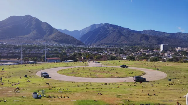 Maui Memorial Park