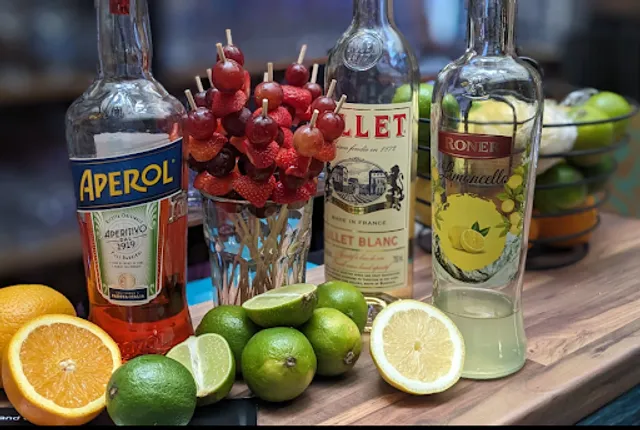 No Limits Cocktail Bar