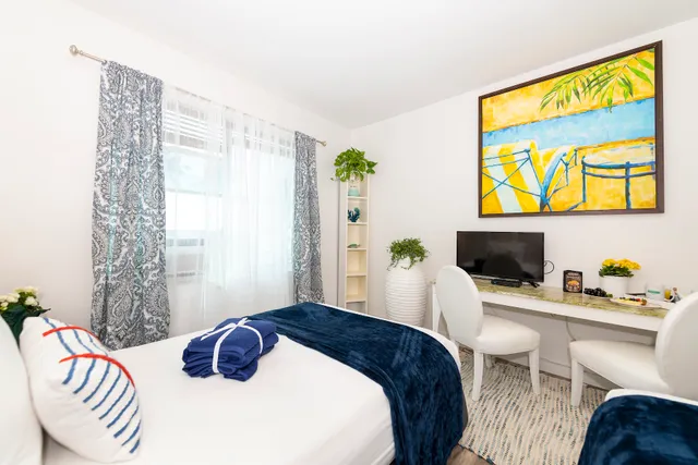 Norman's Hotel and Dining