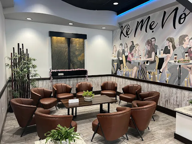 Banh Mi & Pho Lounge