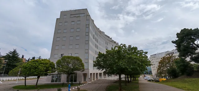 Sky & Sun Luxury Rooms with private parking in the garage