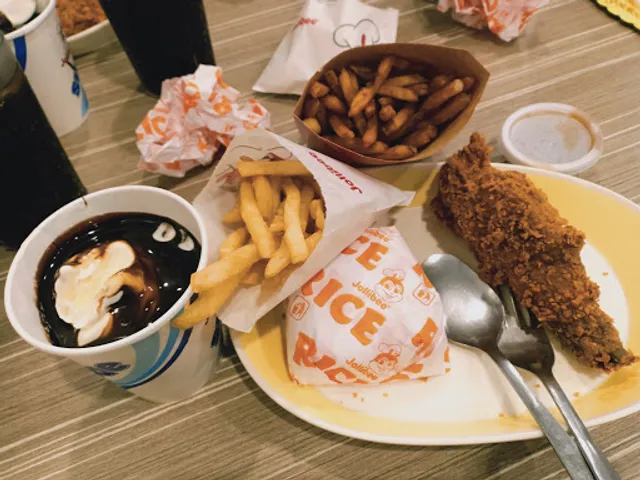 Jollibee Sto. Domingo