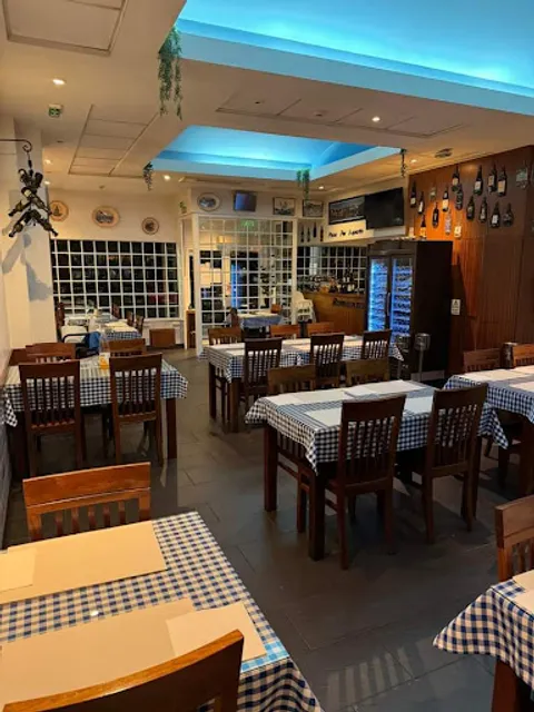 Romanza Restaurante Pizzaria ( Arcos Valdevez)