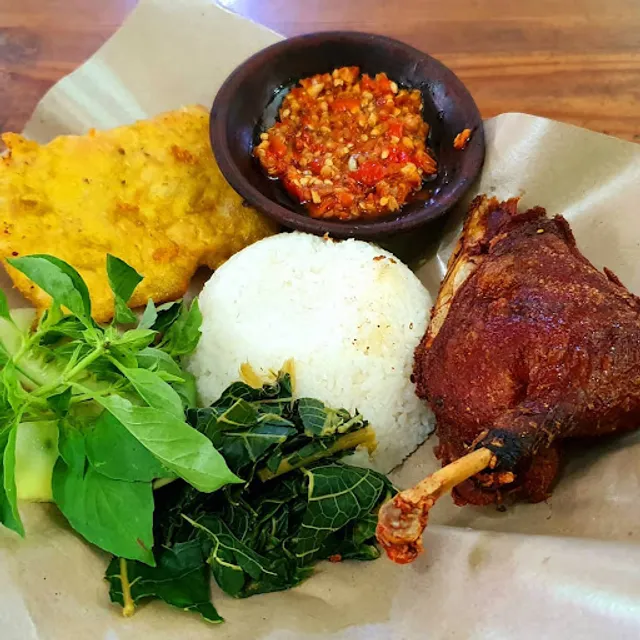 Bebek Goreng H. Slamet (Asli) Kartosuro