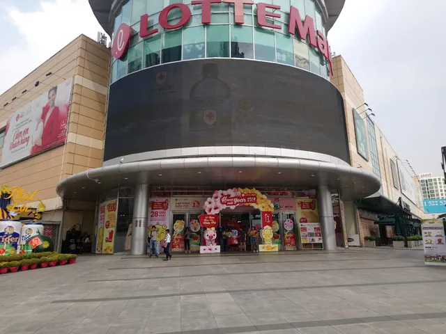 LOTTE Mart - District 7