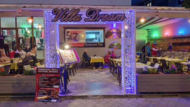 Villa Dream Apartments Restaurant Bar